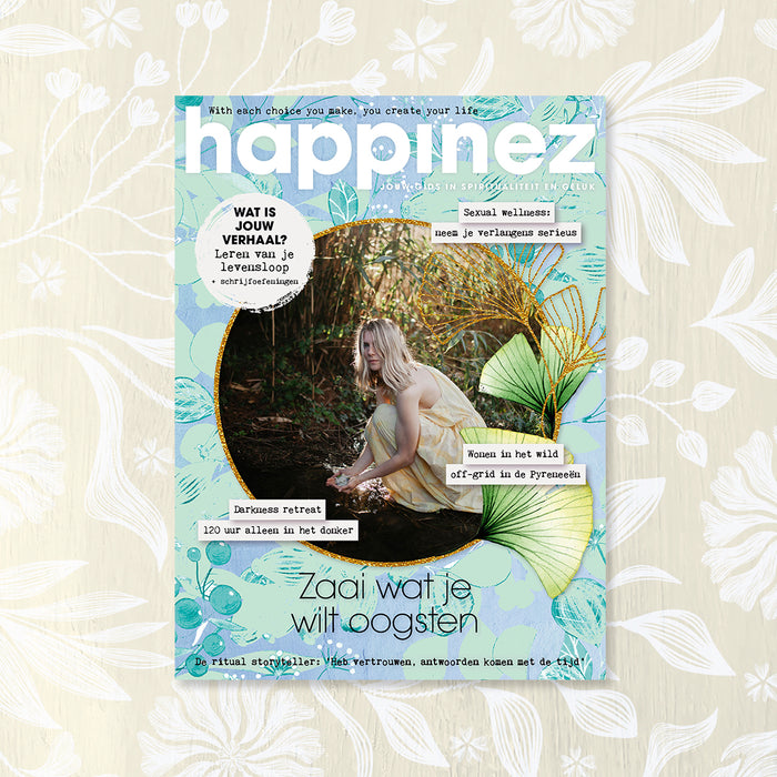 Happinez 3-2026 met Sari sjaaltje