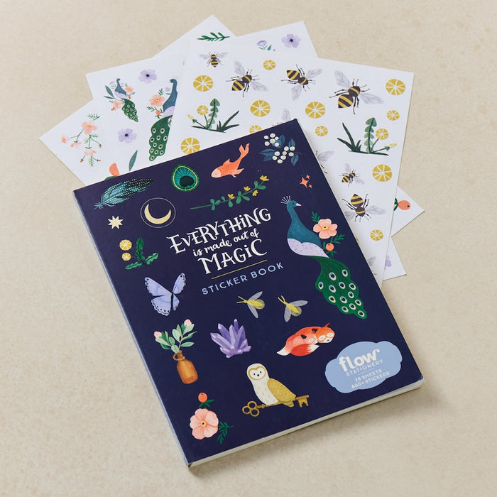 Flow stickerboek Everything Is Made Out of Magic